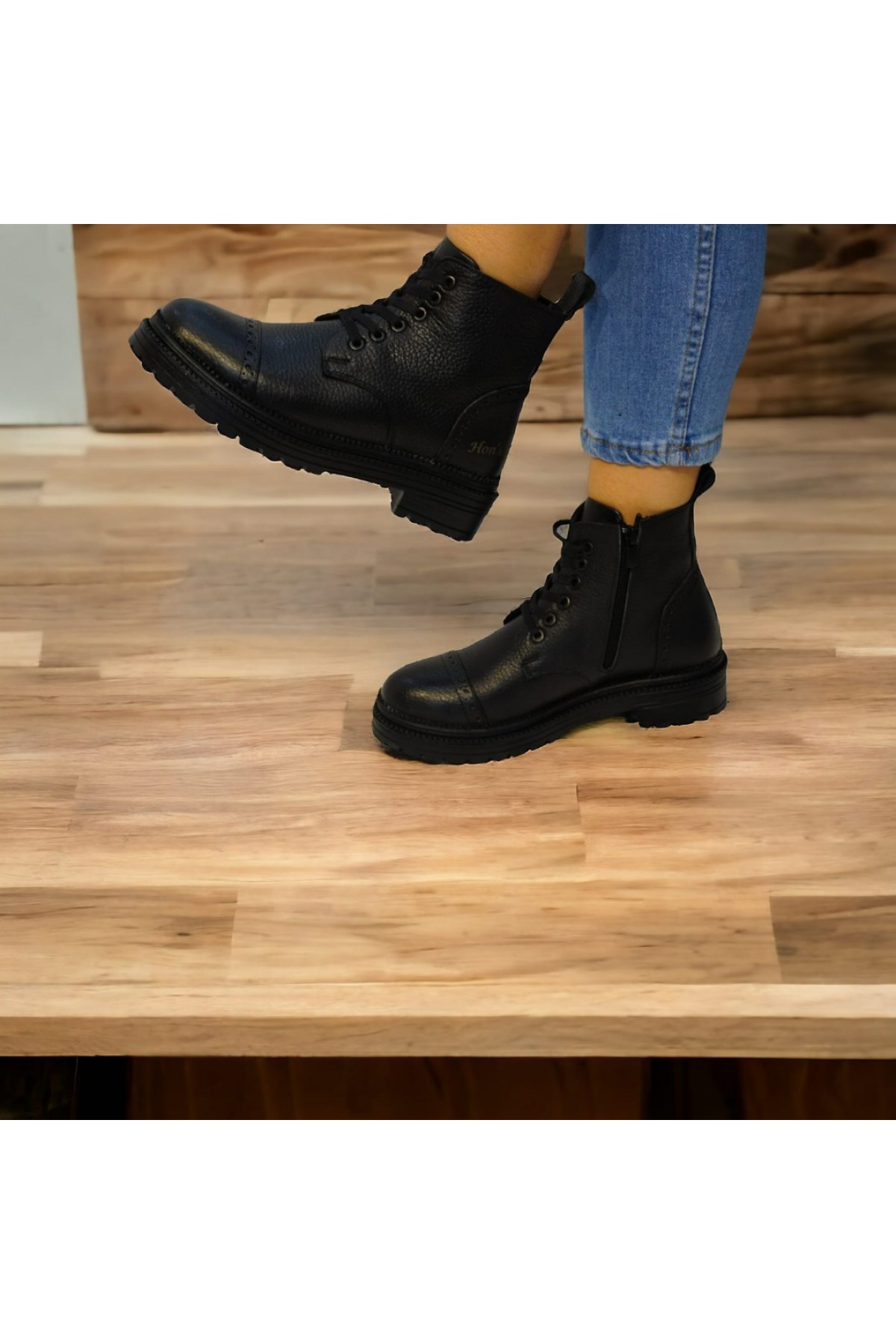 Siyah Hakiki Deri Kadın Bot , Su Geçirmez Bot Kaymaz Taban , Kışlık Bot Premium Seri ( HSA006 )